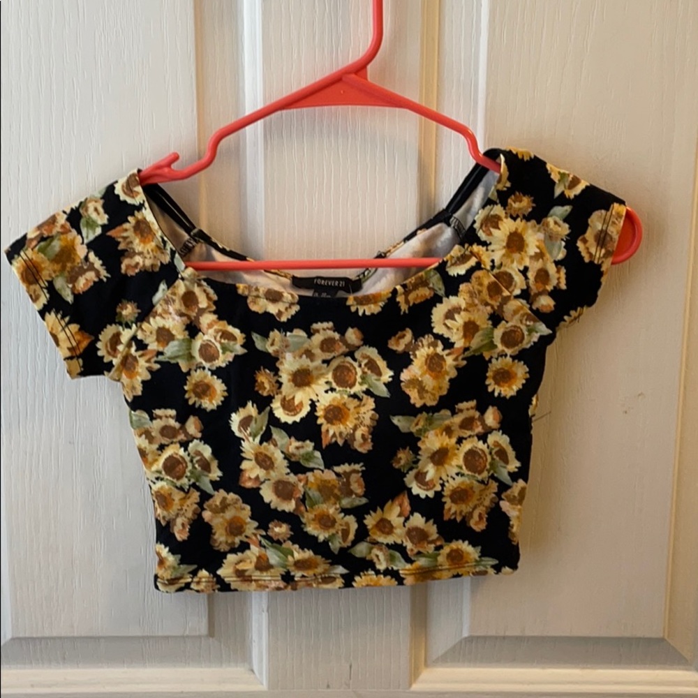 Crop top